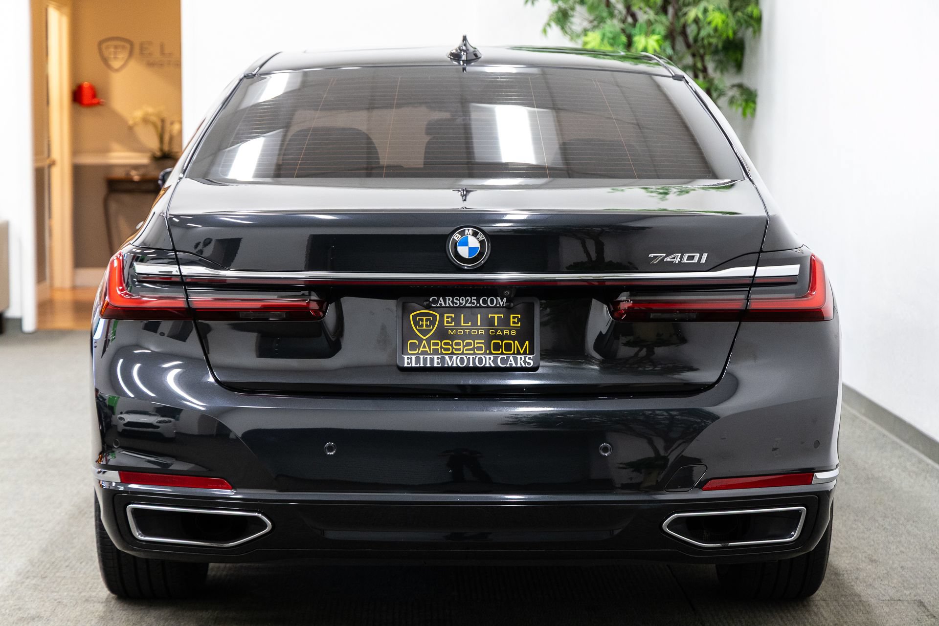Used 2021 BMW 740i RWD image 4