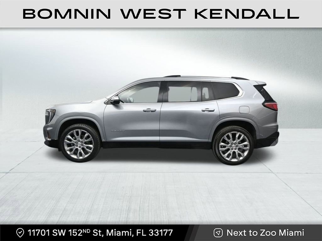 Used 2024 GMC Acadia Denali image 2