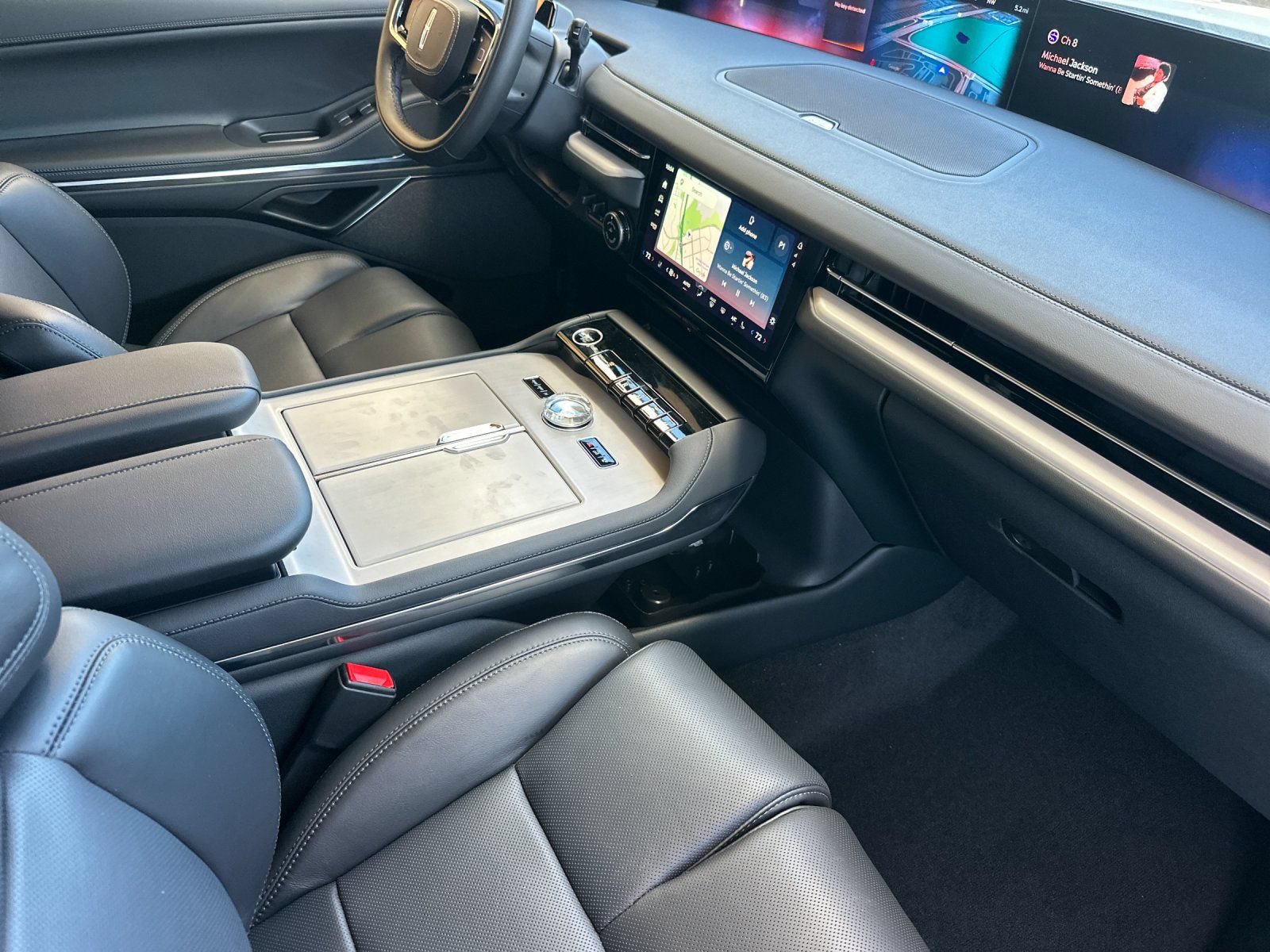 New 2027 Lincoln Navigator L Reserve w/ Jet Appearance Package AWD/4WD image 16