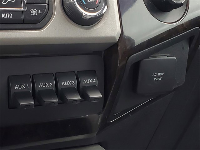 Used 2015 Ford F250 Platinum w/ FX4 Off-Road Package image 26