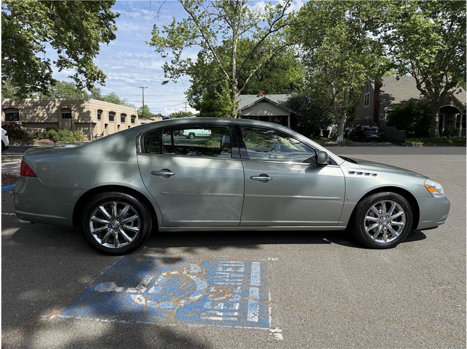 Used 2007 Buick Lucerne CXS w/ Driver Confidence Package FWD image 8