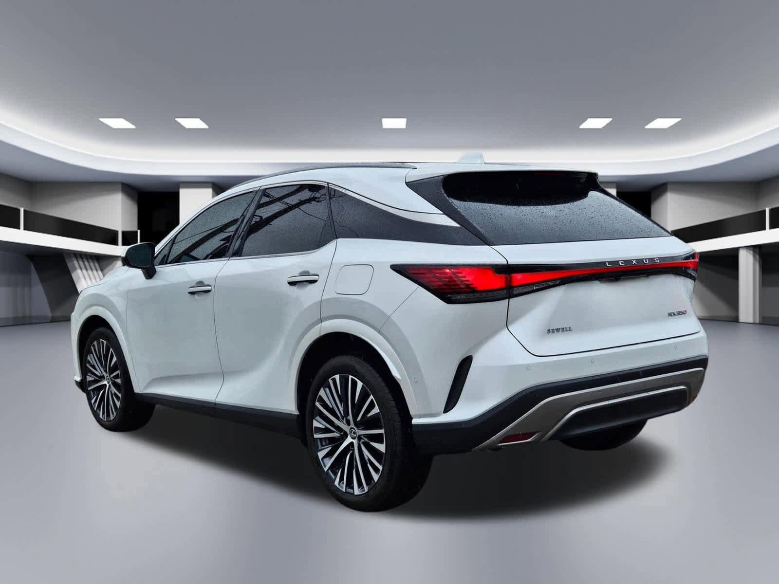 Used 2025 Lexus RX 350 Premium Plus w/ Convenience Package FWD image 3