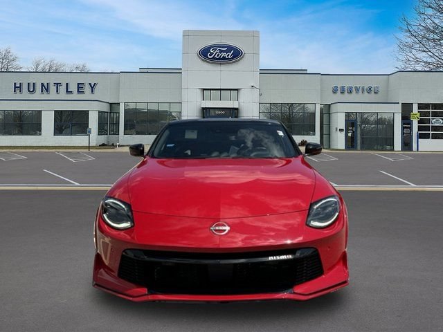 Used 2025 Nissan Z NISMO RWD image 3