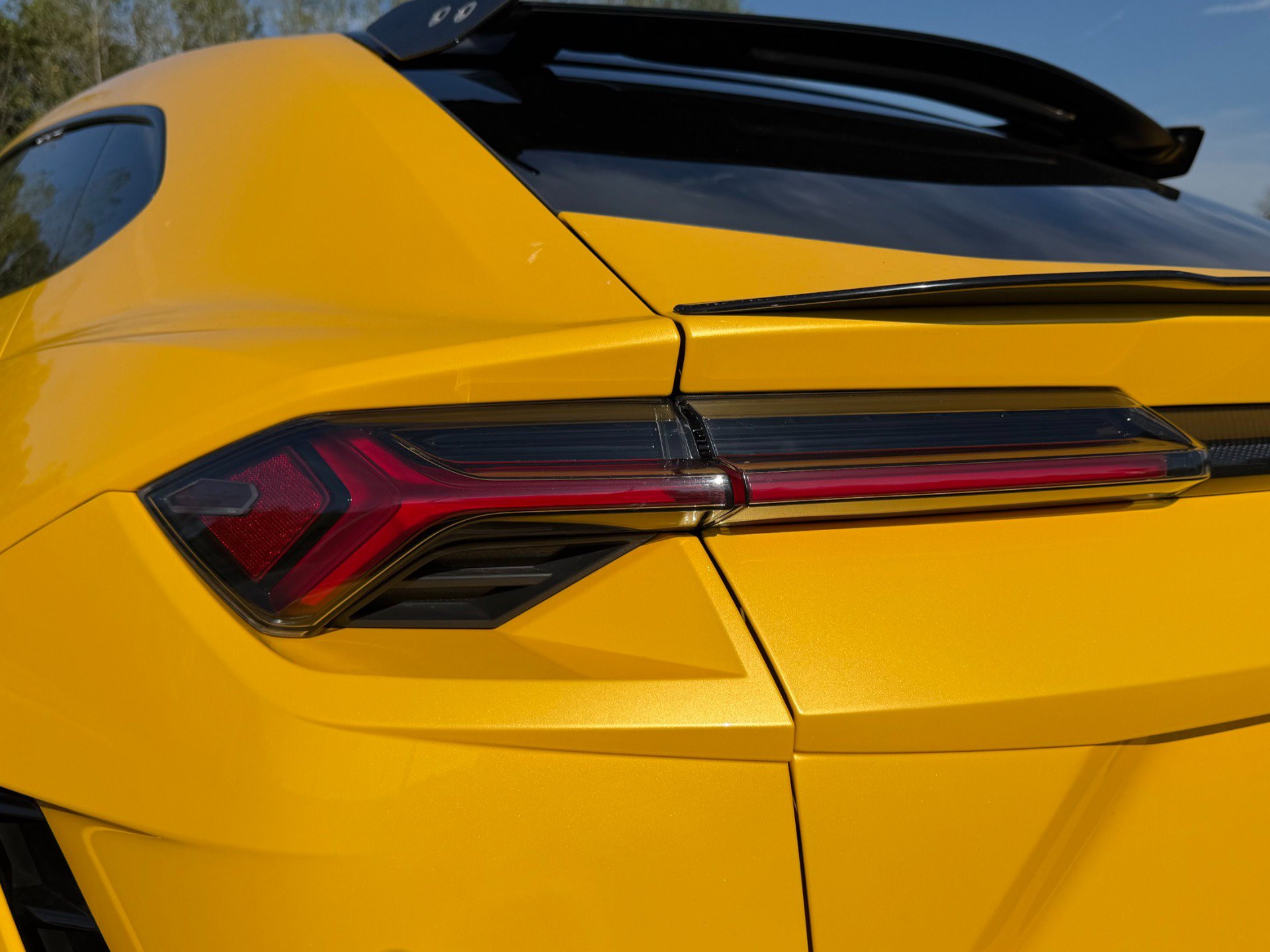 Used 2023 Lamborghini Urus Performante AWD/4WD image 87