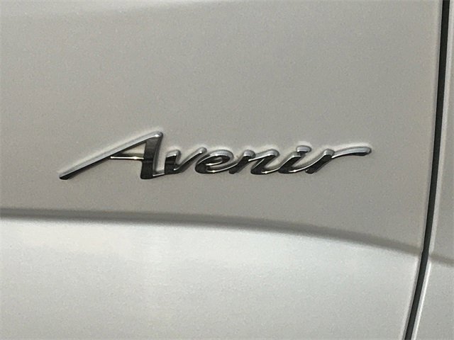 Used 2023 Buick Enclave Avenir w/ Avenir Technology Package image 10
