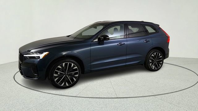 New 2026 Volvo XC60 B5 Ultra w/ Climate Package AWD/4WD image 3