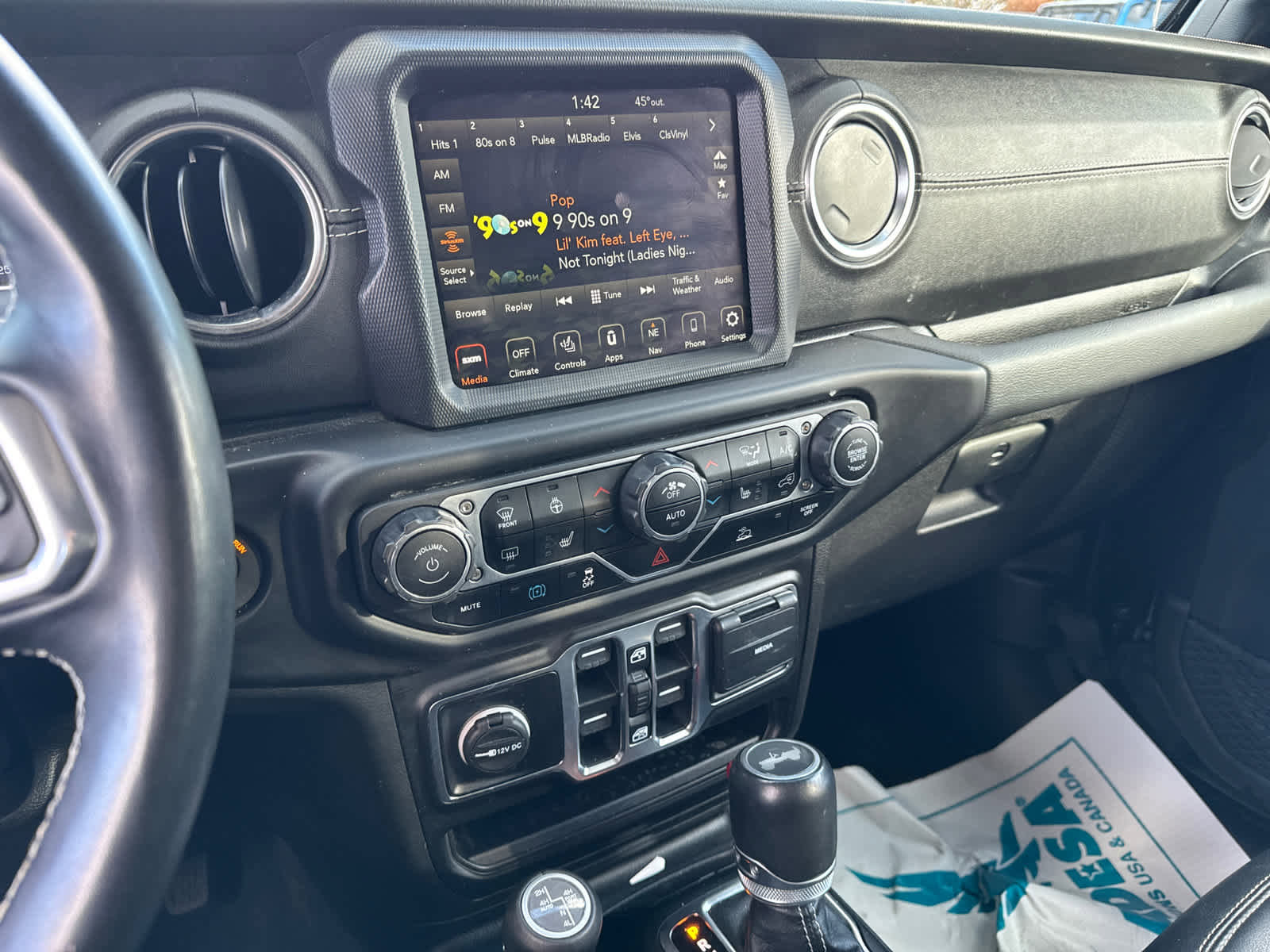 Used 2022 Jeep Wrangler Unlimited Sahara w/ Cold Weather Group image 25