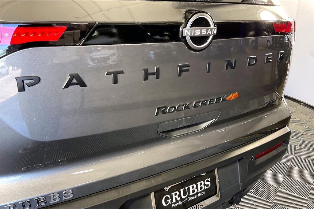 Used 2025 Nissan Pathfinder Rock Creek image 42