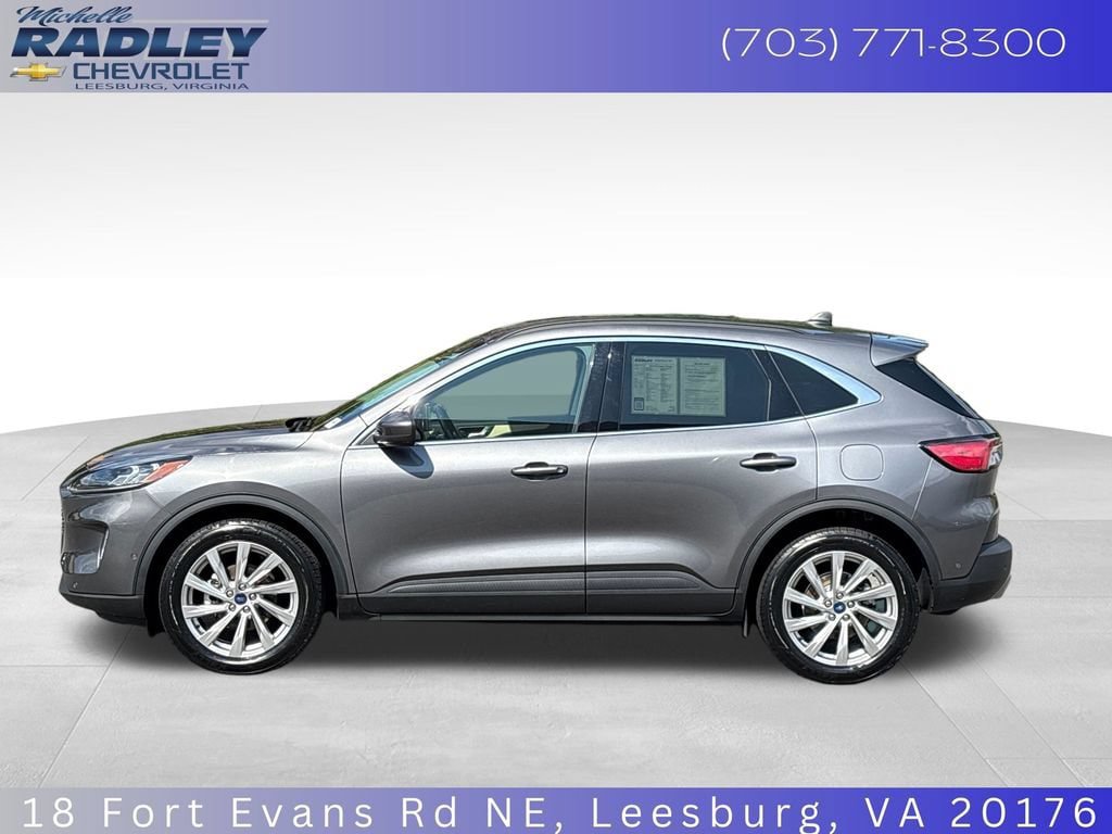 Used 2022 Ford Escape Titanium w/ Titanium Elite Package AWD/4WD image 2
