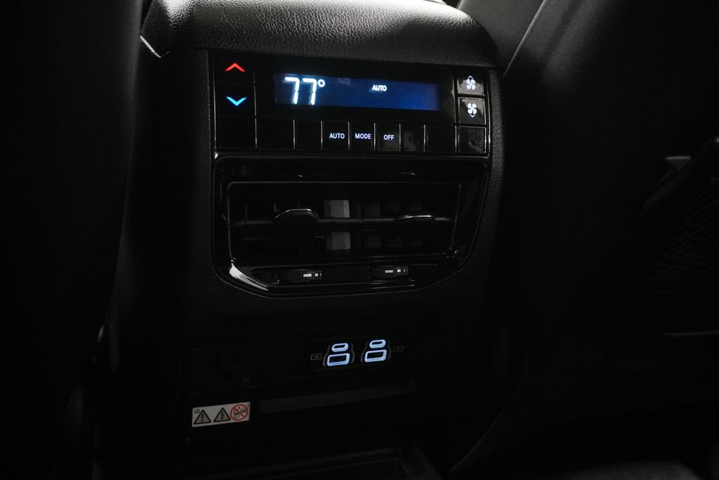 New 2025 Jeep Grand Cherokee L Laredo w/ Luxury Tech Group I image 13