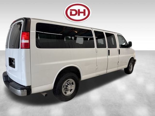 Used 2017 Chevrolet Express 3500 LT w/ LT Preferred Equipment Group image 8