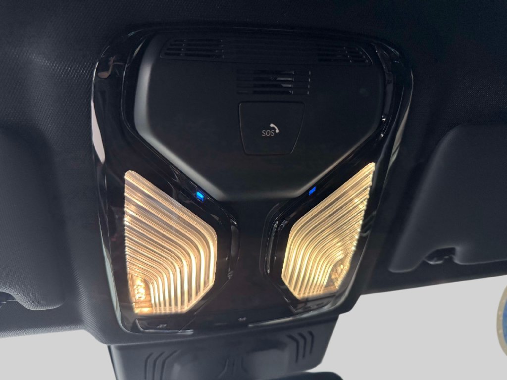 Used 2025 BMW M3 Competition AWD/4WD image 28
