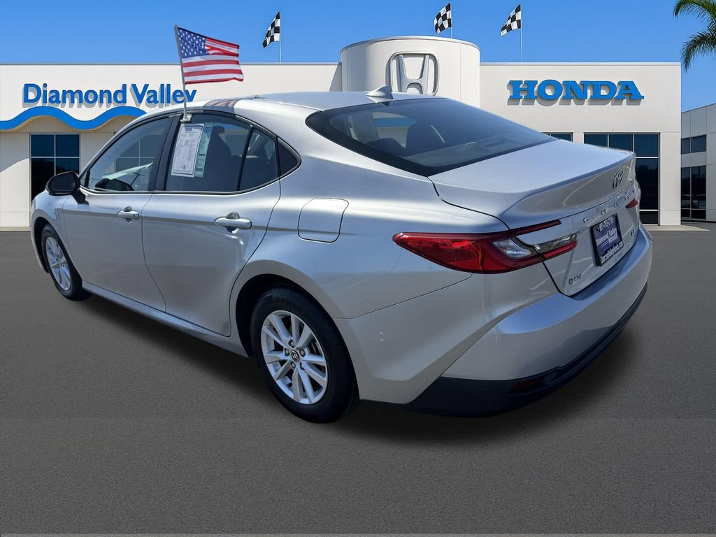 Used 2025 Toyota Camry LE FWD image 4