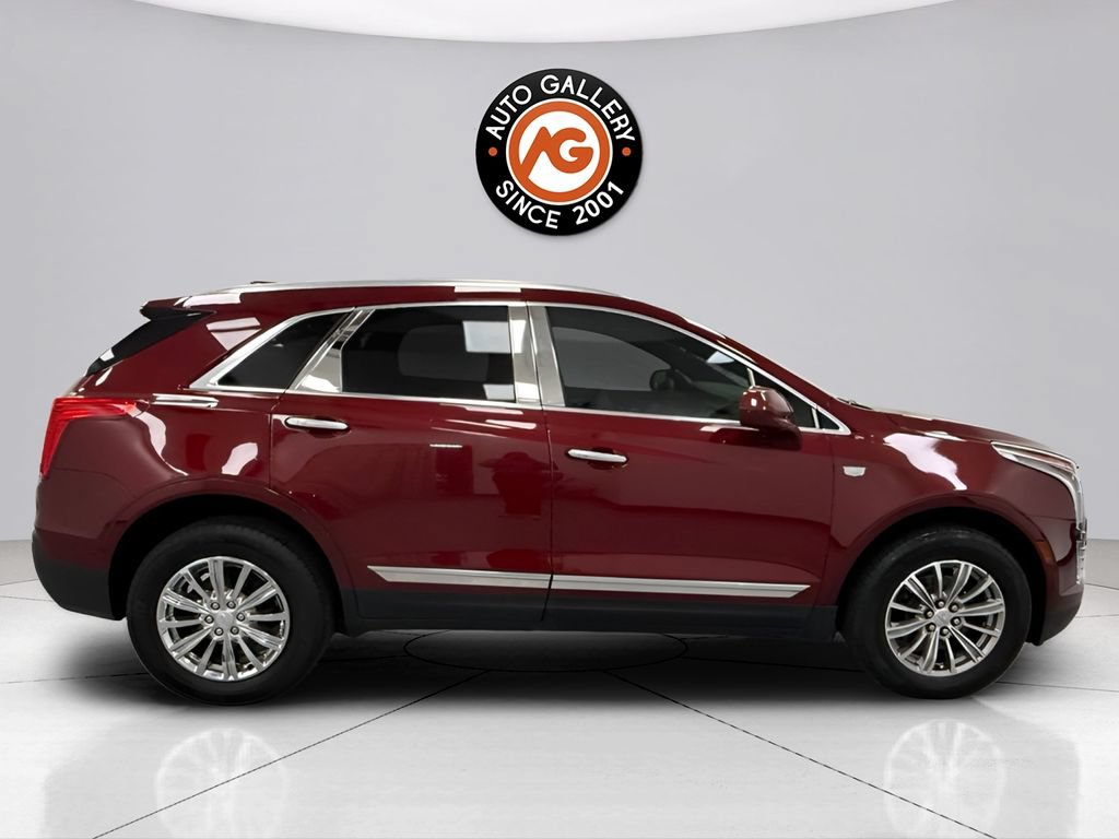 Used 2018 Cadillac XT5 Luxury w/ Driver Awareness Package FWD image 2