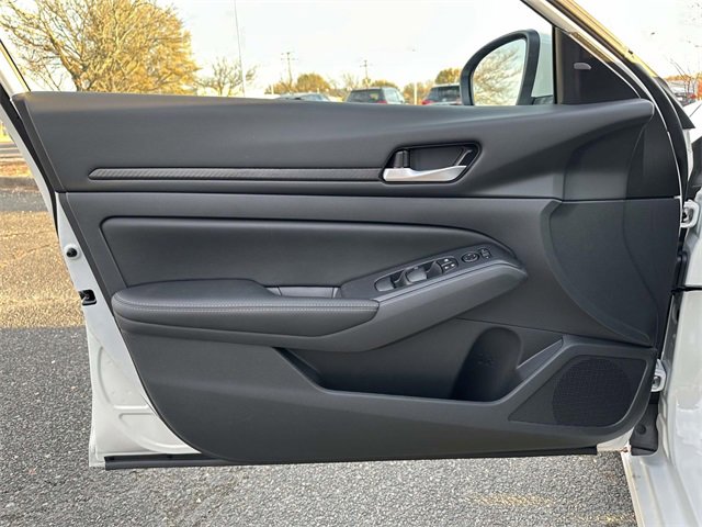 New 2025 Nissan Altima 2.5 SV w/ SV Premium Package image 14