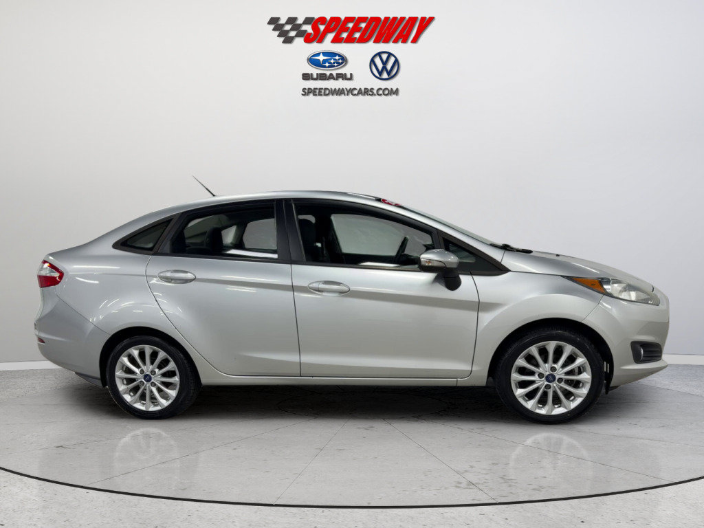 Used 2014 Ford Fiesta SE w/ Equipment Group 201A FWD image 4