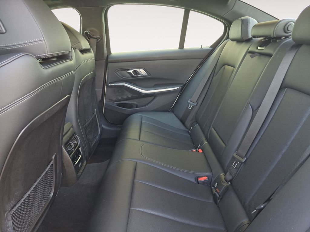 Used 2023 BMW 330e xDrive 330e xDrive w/ Driving Assistance Package image 13