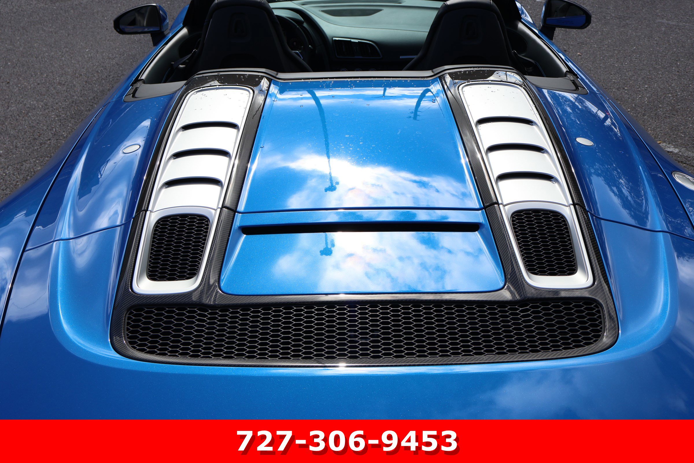 Used 2021 Audi R8 V10 w/ Premium Package image 11