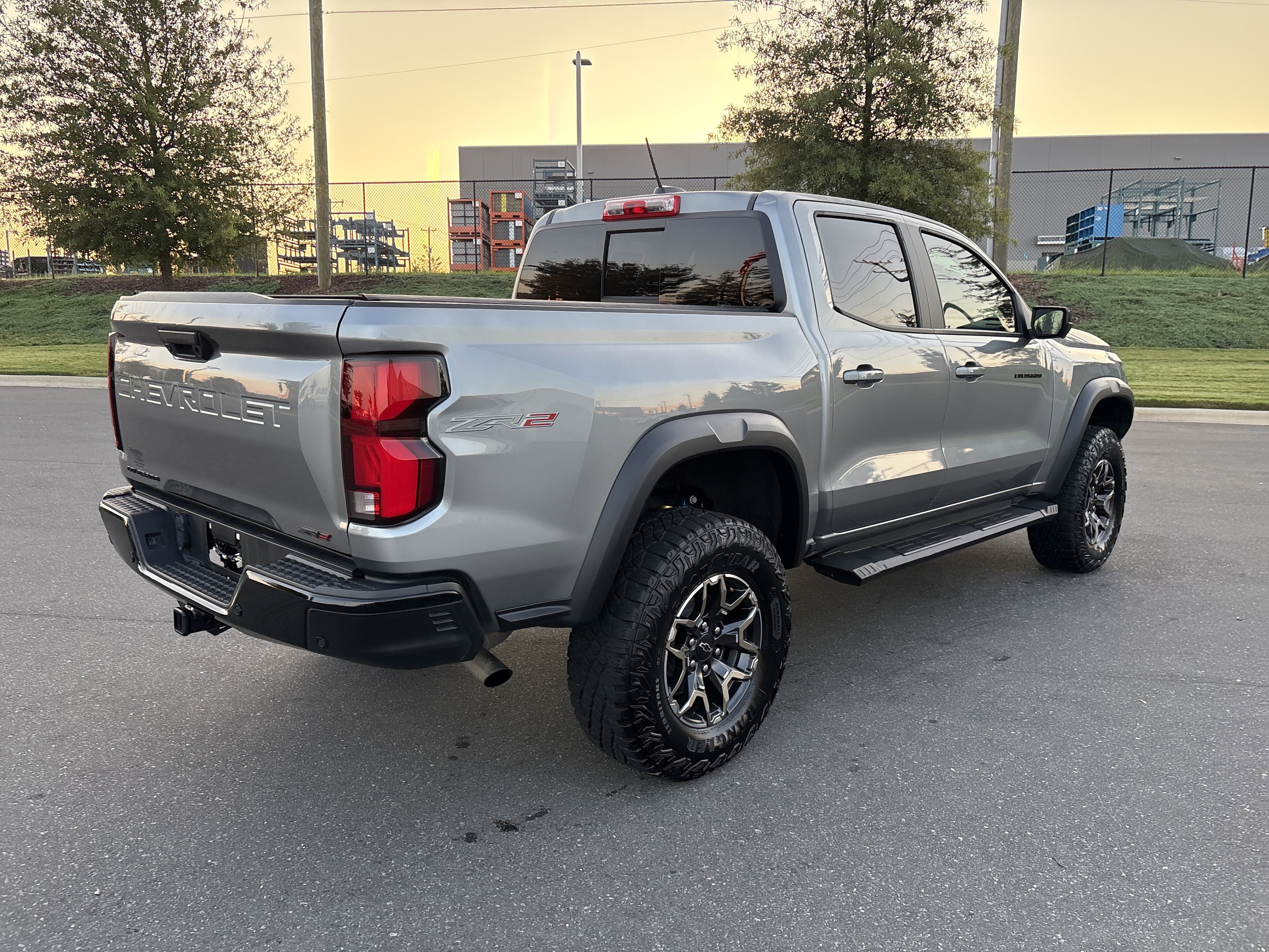 Used 2023 Chevrolet Colorado ZR2 w/ ZR2 Convenience Package III AWD/4WD image 9