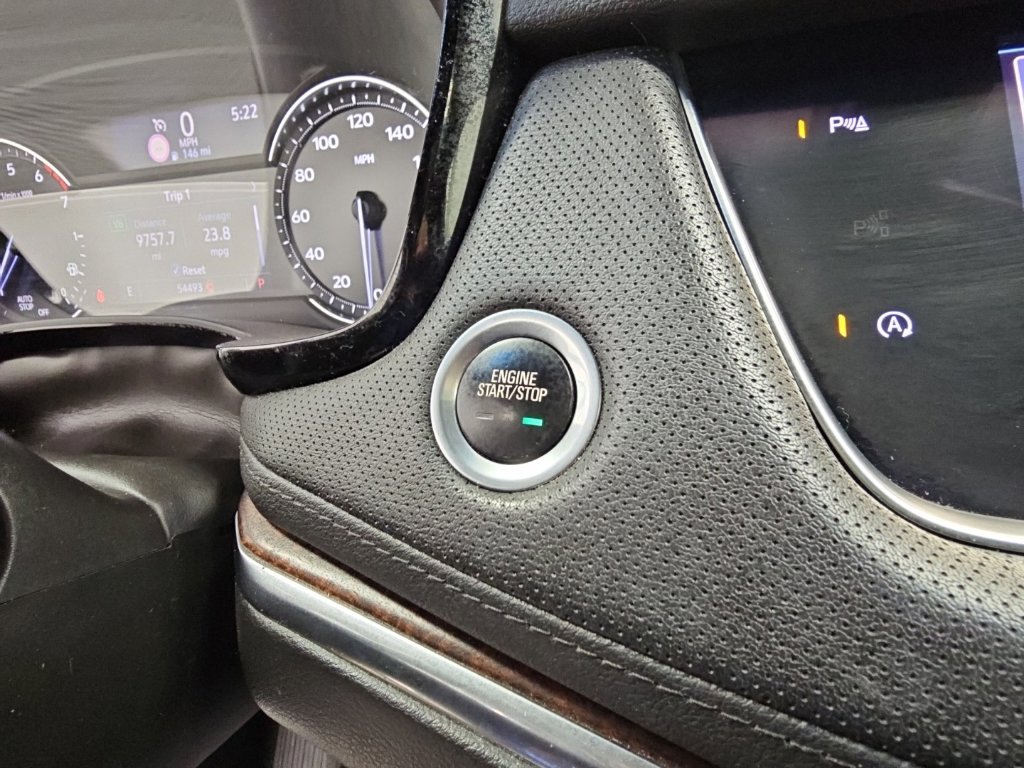 Used 2020 Cadillac XT5 Premium Luxury FWD image 27