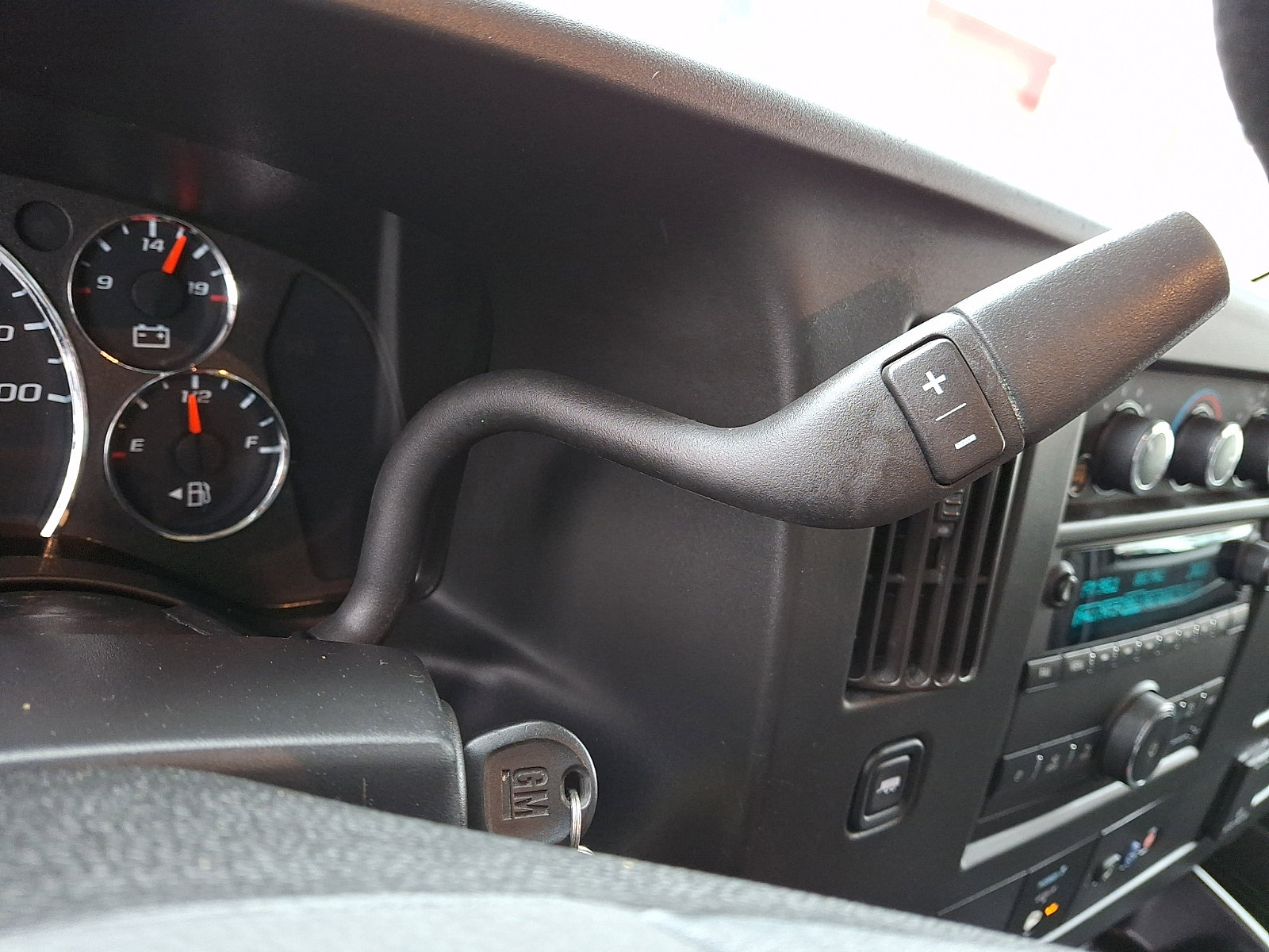 Used 2022 GMC Savana 2500 w/ Driver Convenience Package image 16