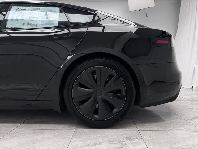 Used 2023 Tesla Model S Standard Range image 9
