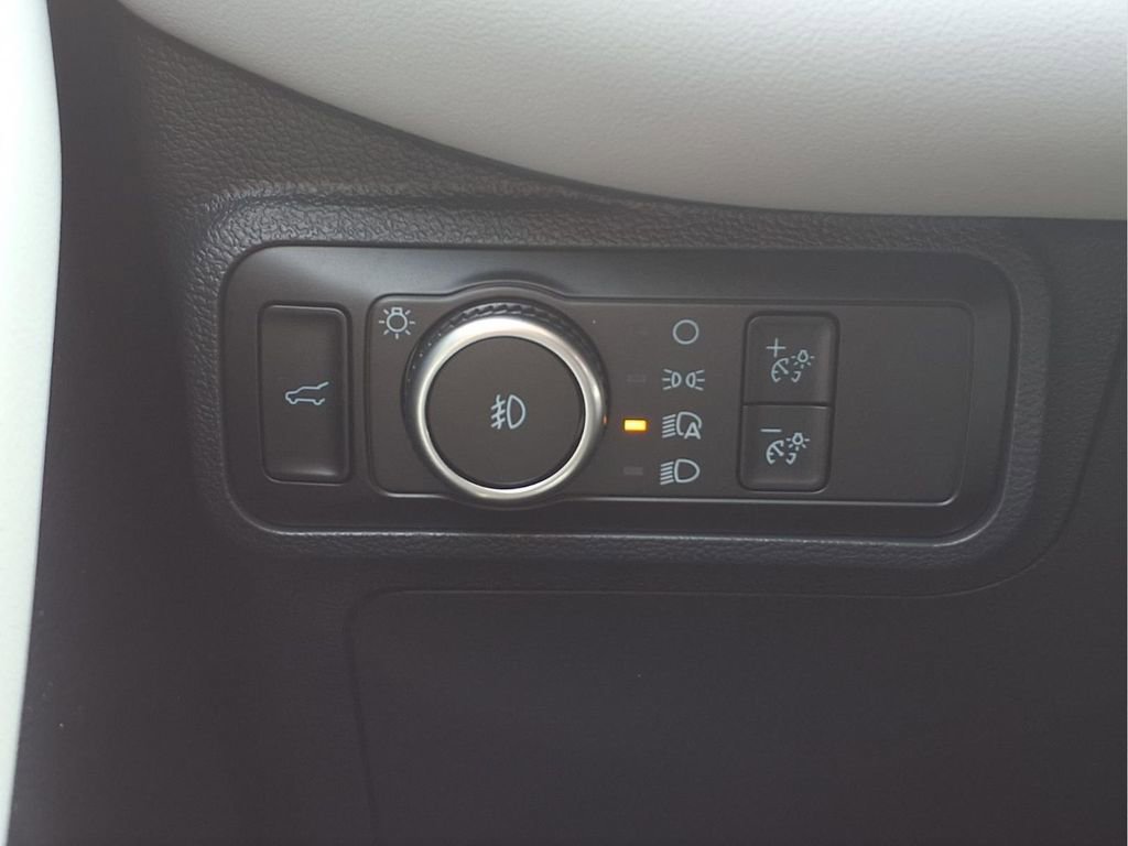 New 2026 Ford Explorer Platinum image 12