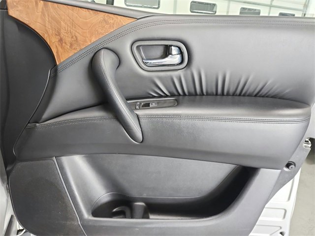 Used 2023 Nissan Armada SL w/ Captain's Chairs Package image 47