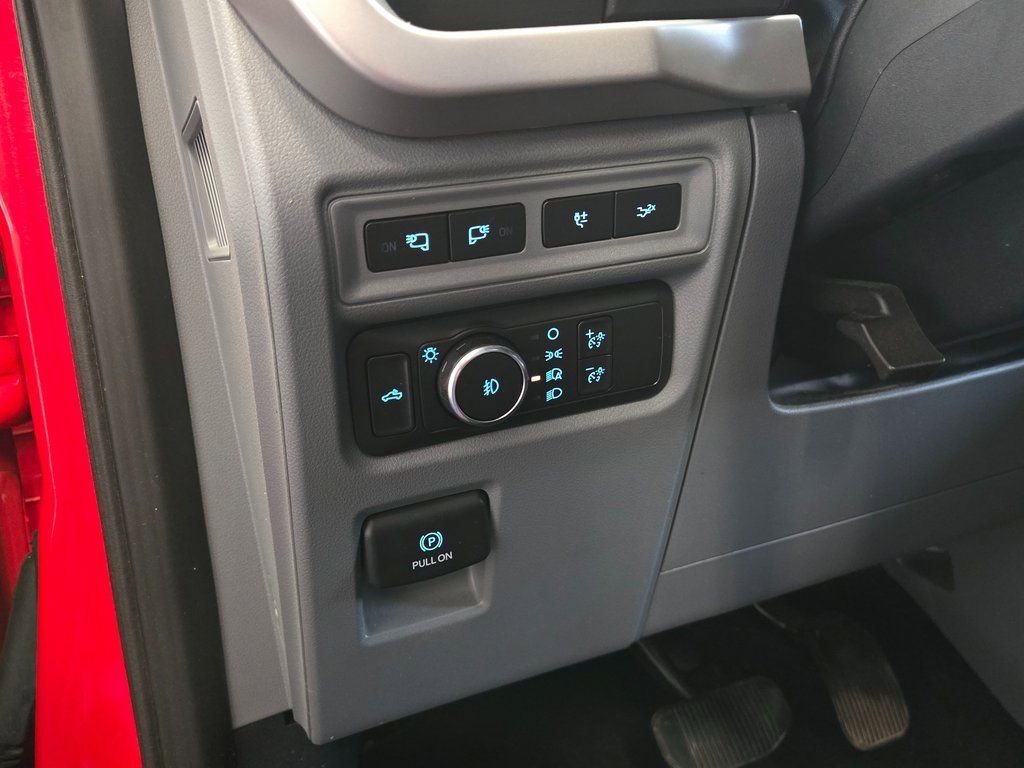 Used 2022 Ford F150 XLT w/ Equipment Group 302A High image 11