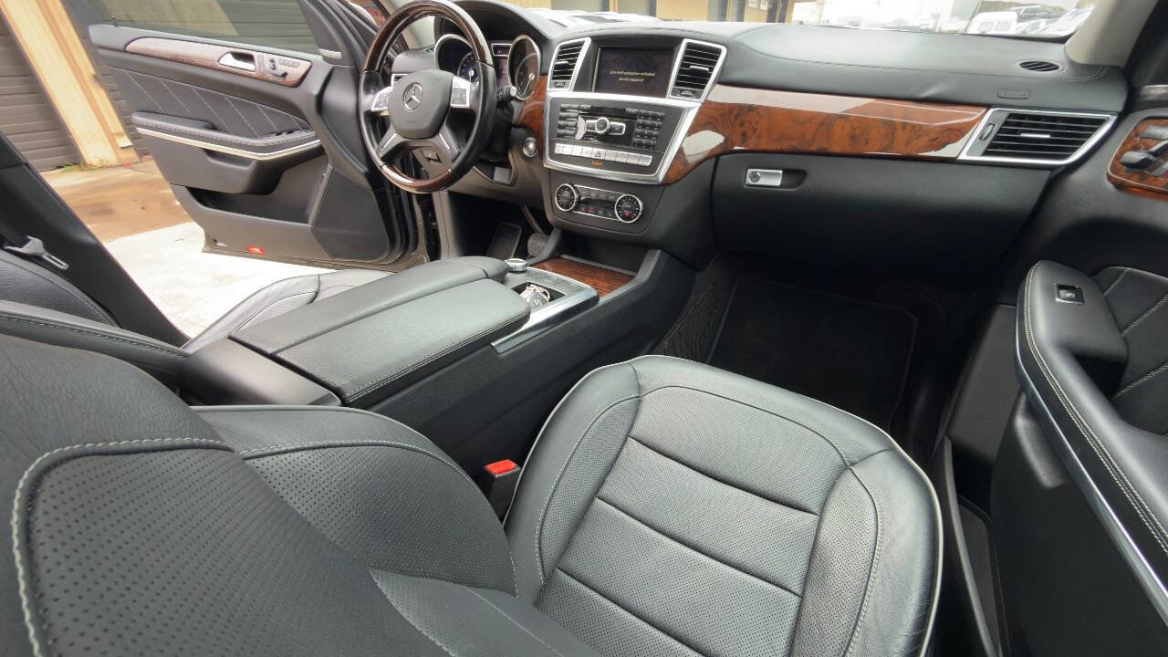 Used 2014 Mercedes-Benz GL 550 4MATIC image 58