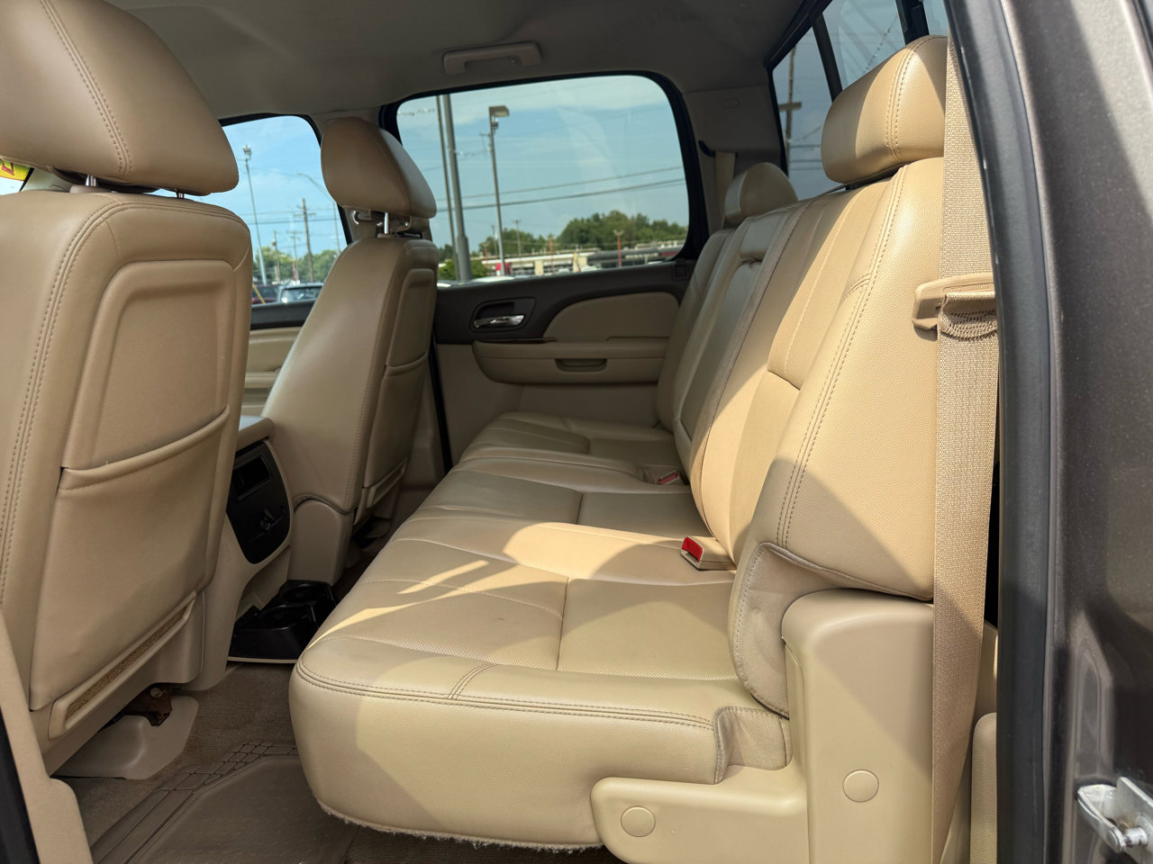 Used 2014 Chevrolet Silverado 2500 LTZ w/ LTZ Plus Package image 15