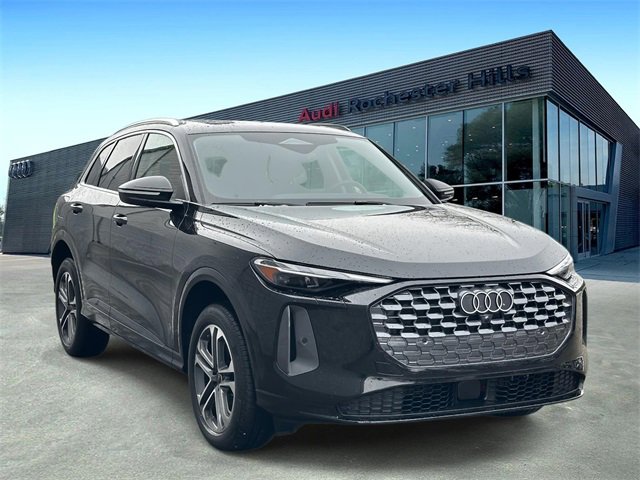 Certified 2025 Audi Q5 Premium w/ Convenience Package image 7