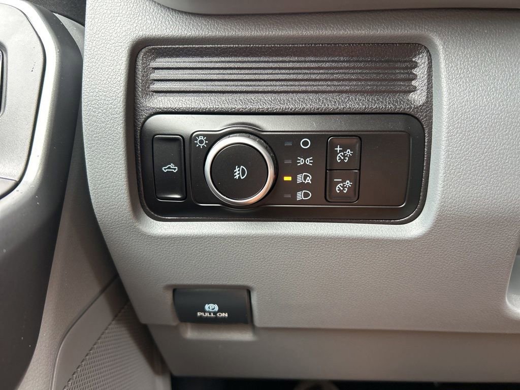 Used 2025 Ford F350 XLT image 28