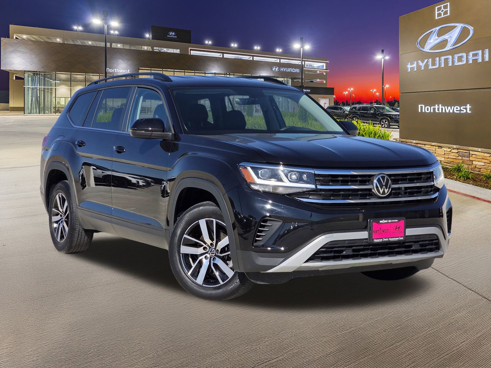 Used 2022 Volkswagen Atlas SE image 3
