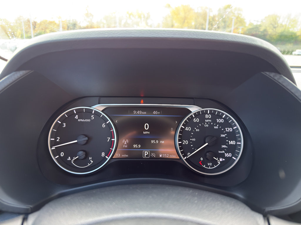 New 2025 Nissan Sentra SR image 17