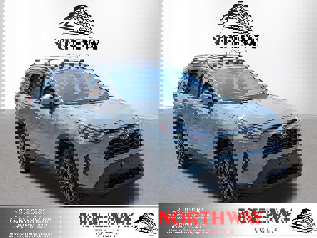 Used 2022 Toyota RAV4 XLE Premium image 1