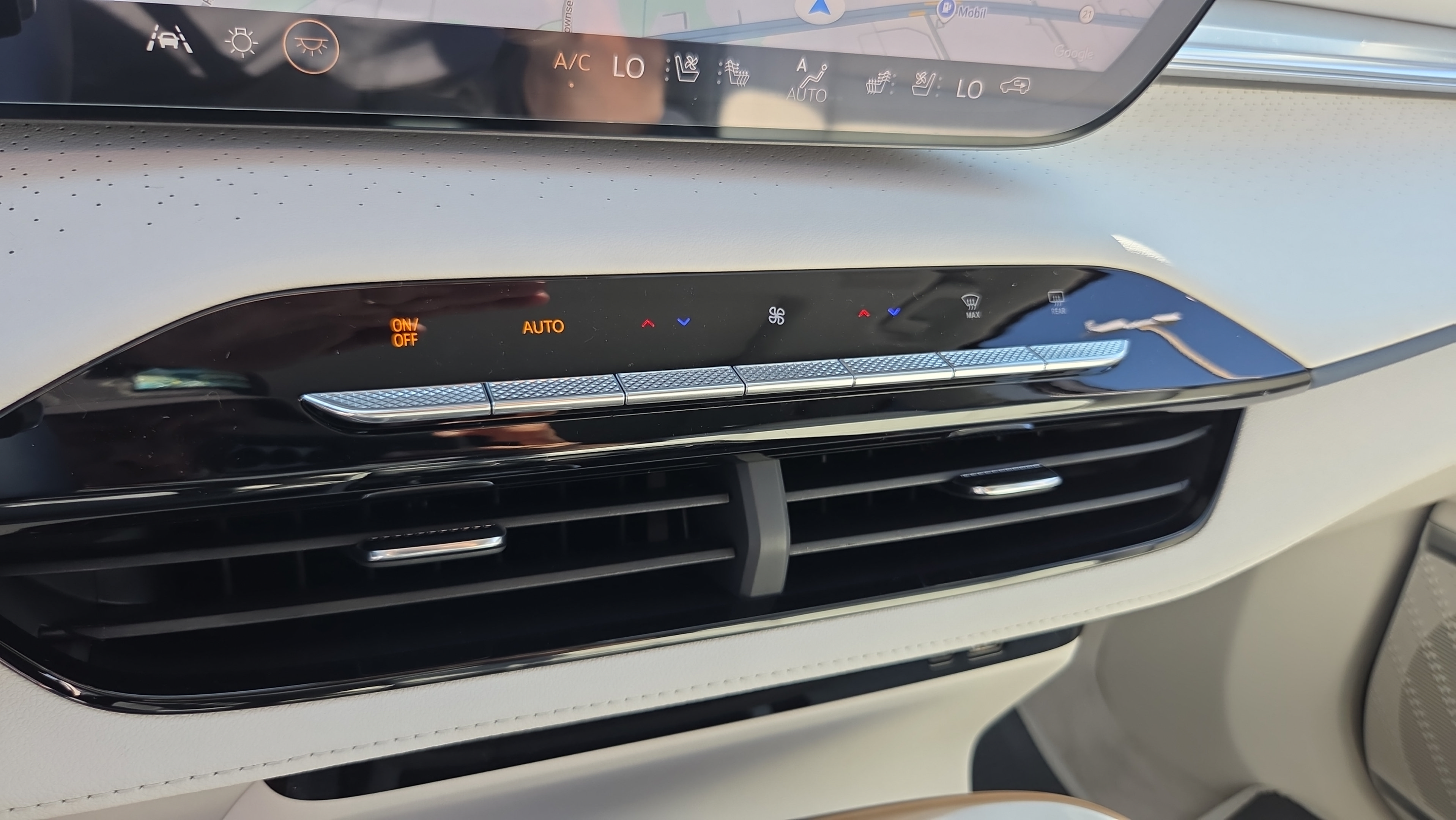 New 2026 Buick Enclave Avenir w/ Super Cruise Package FWD image 21