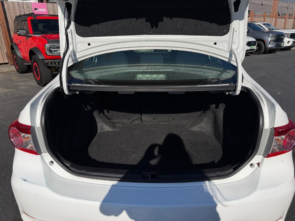 Used 2011 Toyota Corolla LE FWD image 22