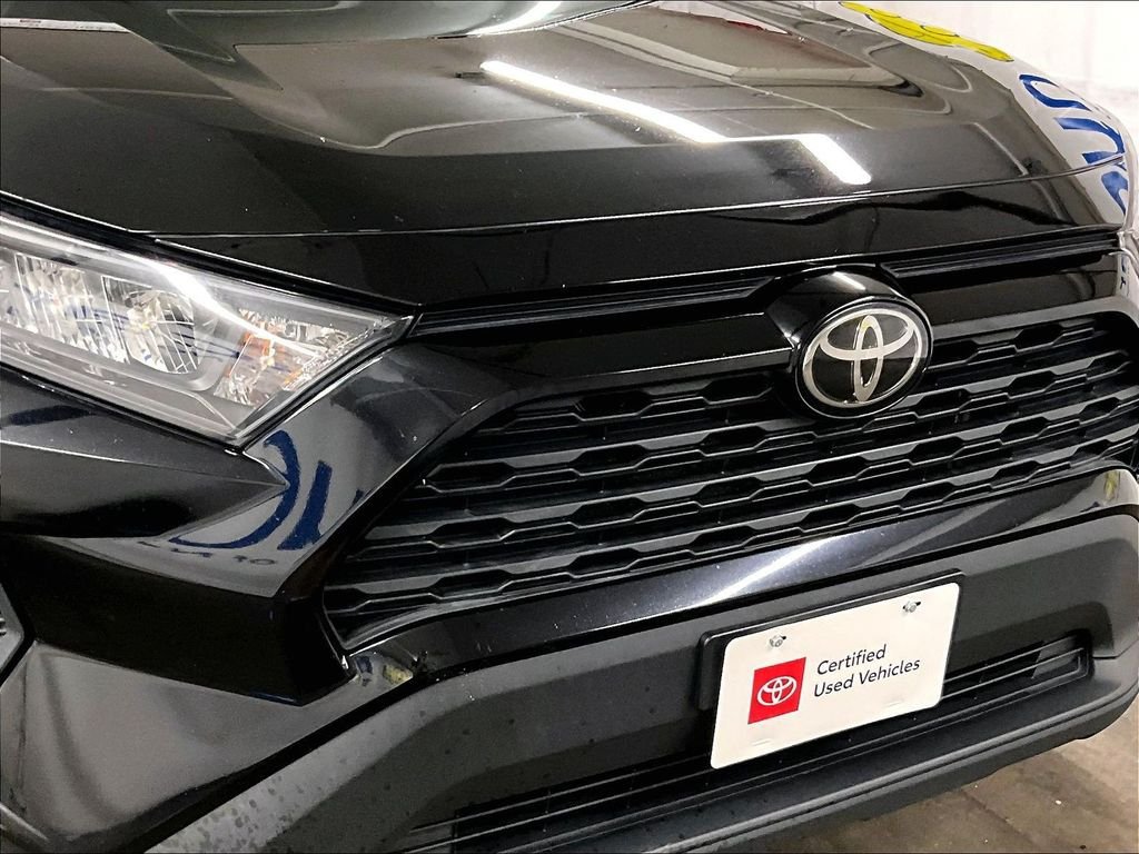 Certified 2020 Toyota RAV4 LE w/ All Weather Liner Package AWD/4WD image 30