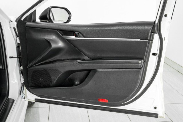 Used 2021 Toyota Camry SE FWD image 40