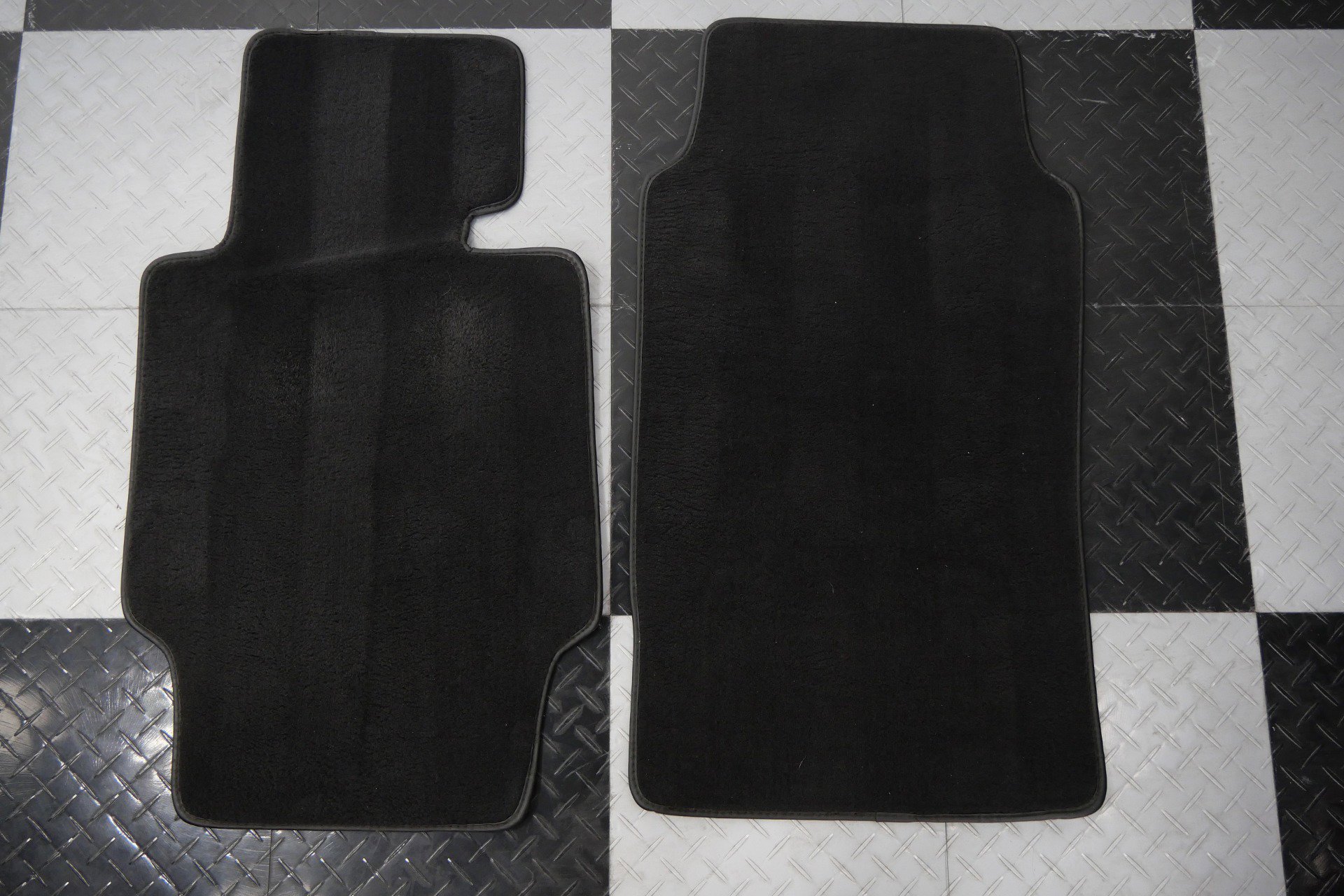 Used 2002 BMW Z8 RWD image 37