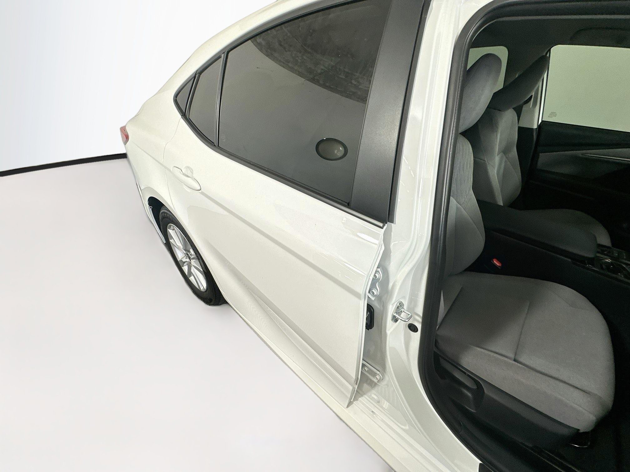 Used 2025 Toyota Camry LE FWD image 28