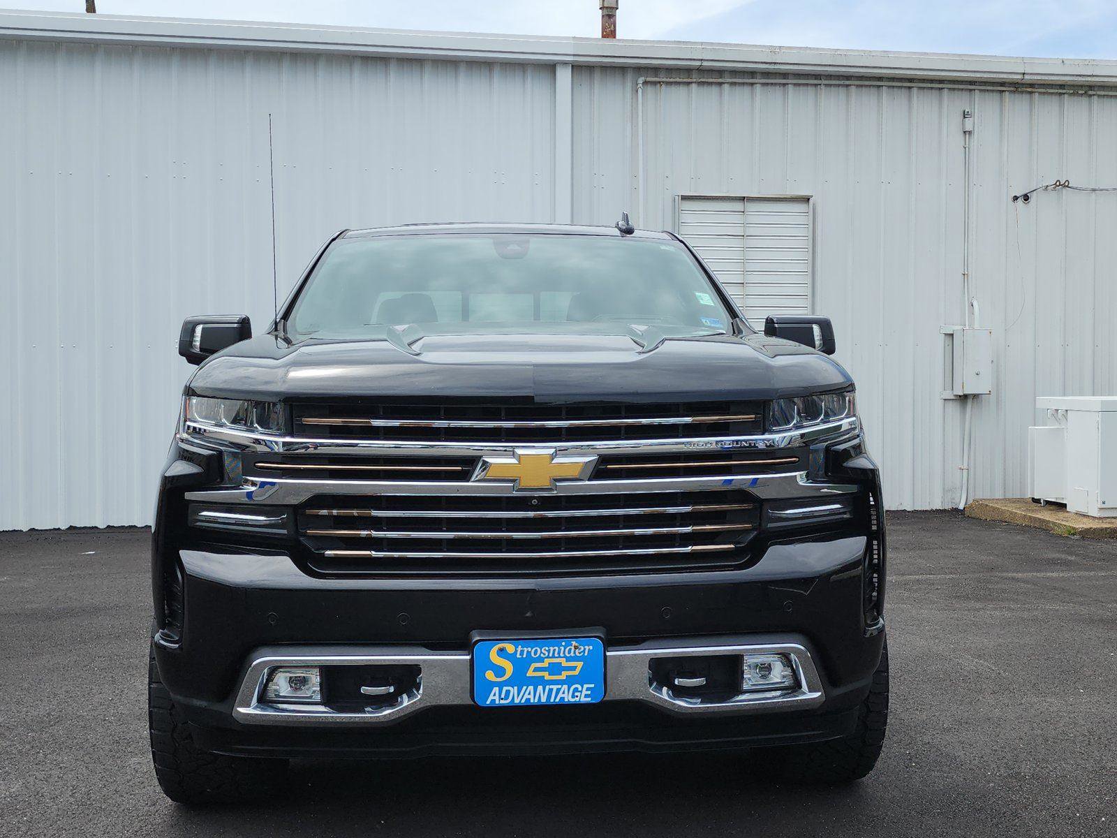 Used 2019 Chevrolet Silverado 1500 High Country w/ Technology Package AWD/4WD image 8