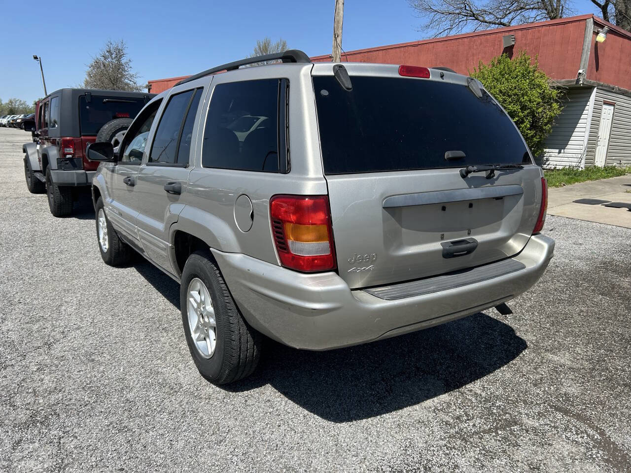 Used 2004 Jeep Grand Cherokee Laredo w/ Cold Weather Group image 4