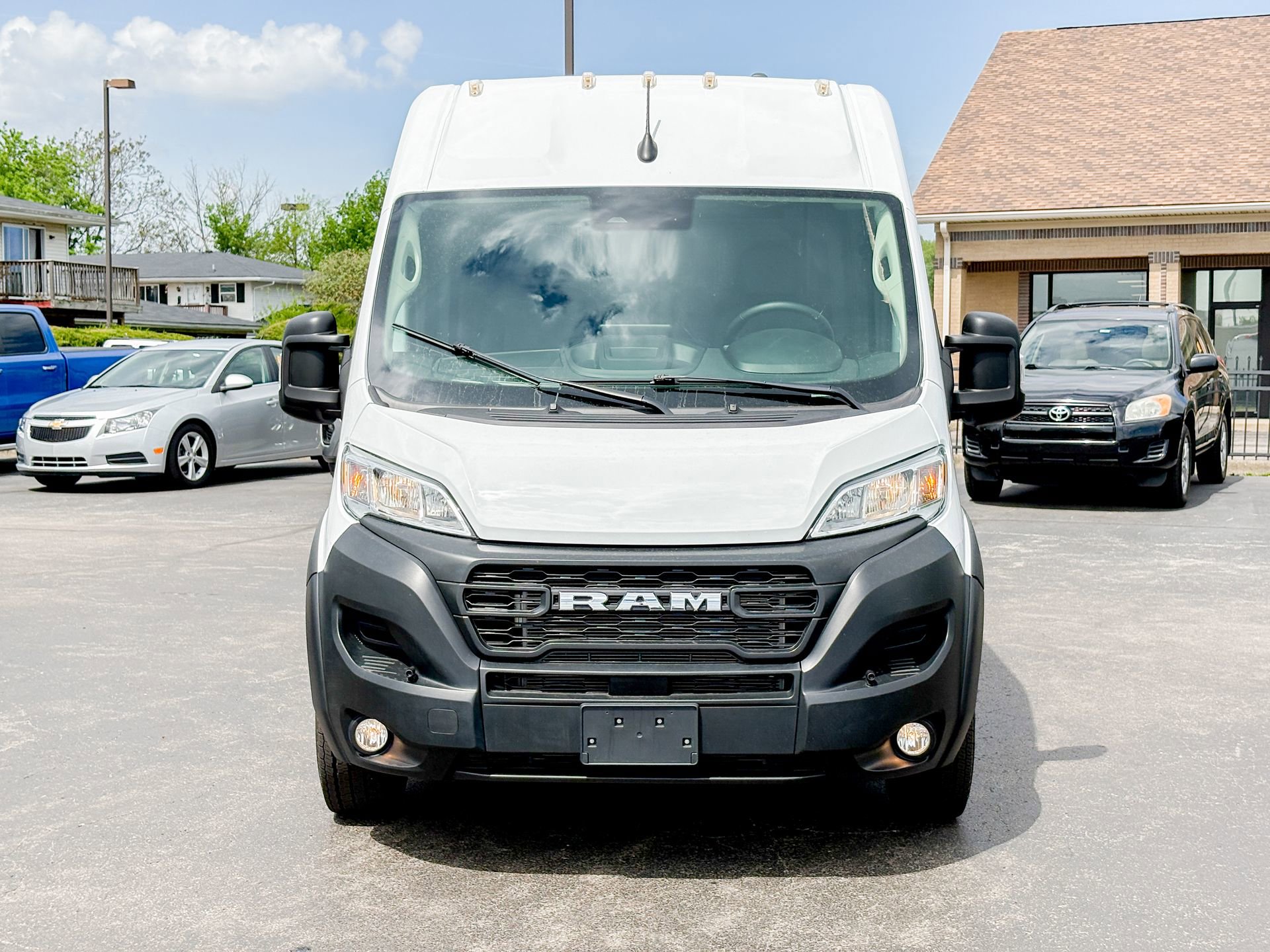 Used 2024 RAM ProMaster 2500 w/ Premium Convenience Group image 3