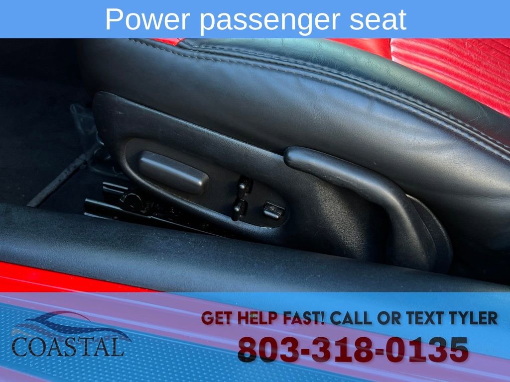 Used 2004 Chevrolet Corvette Coupe w/ Preferred Equipment Group image 9