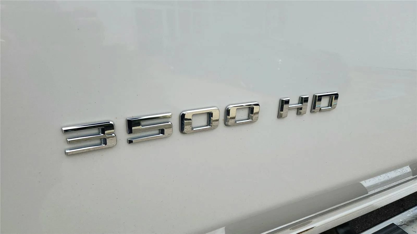 Used 2021 Chevrolet Silverado 3500 High Country AWD/4WD image 6