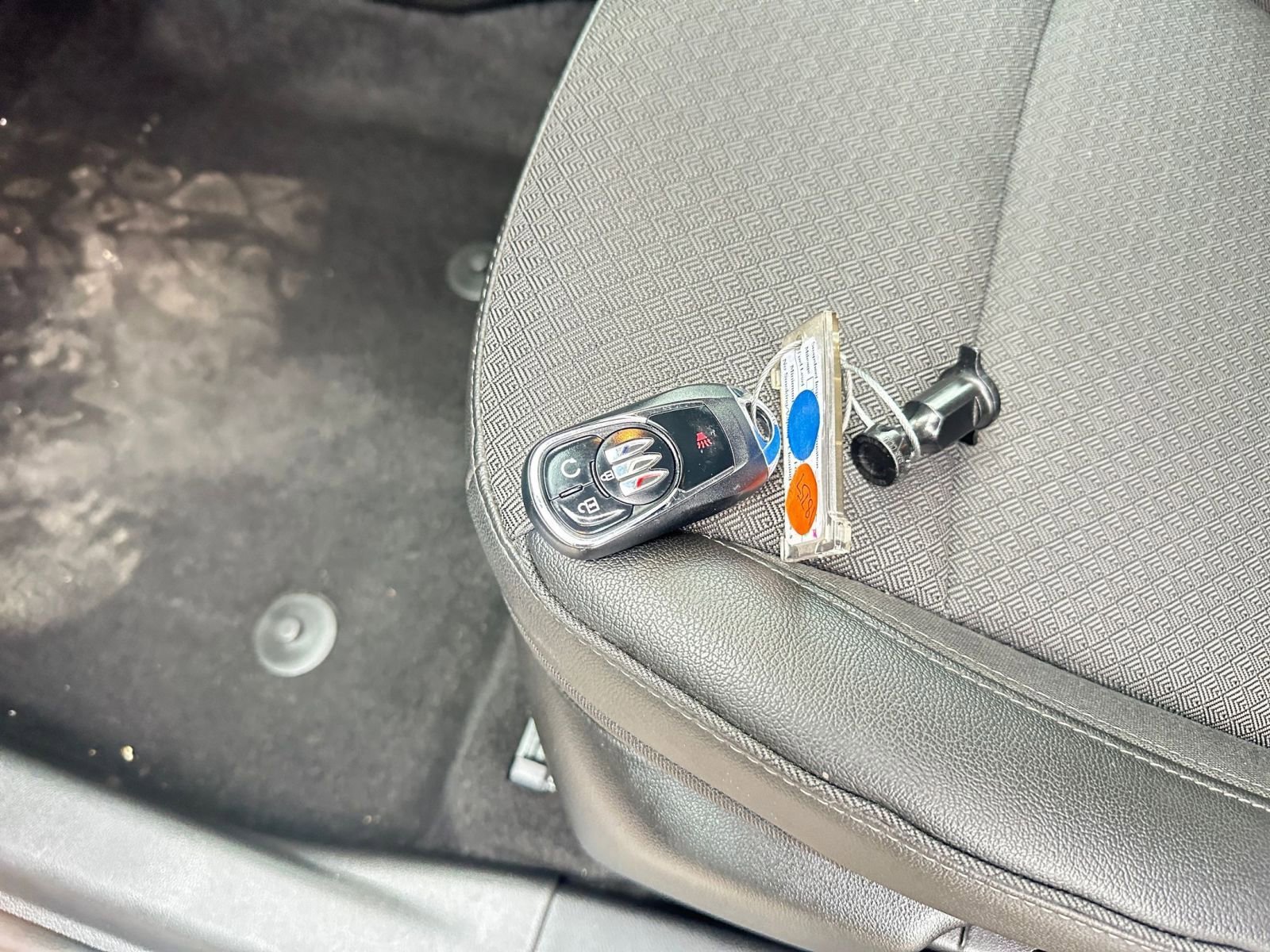 Used 2025 Buick Encore GX Preferred image 22