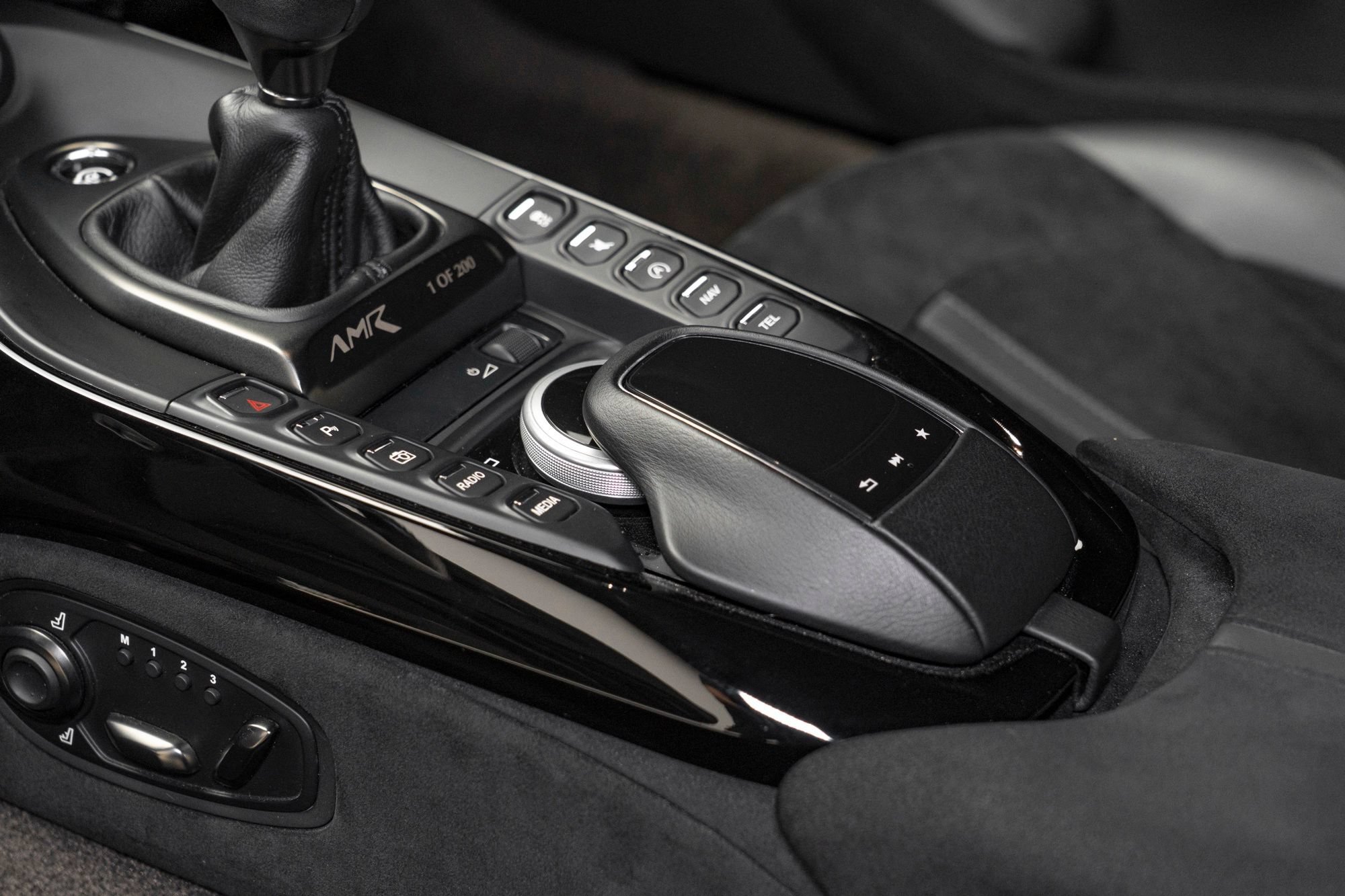 Used 2020 Aston Martin V8 Vantage AMR RWD image 42