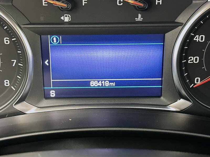 Used 2023 Chevrolet Equinox RS w/ LPO, Floor Liner Package AWD/4WD image 13